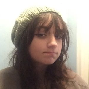 Meet your Posher, Abby